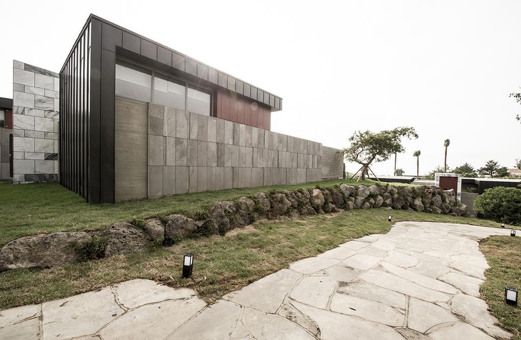 Stanford Hotel And Resort Jeju Exterior foto